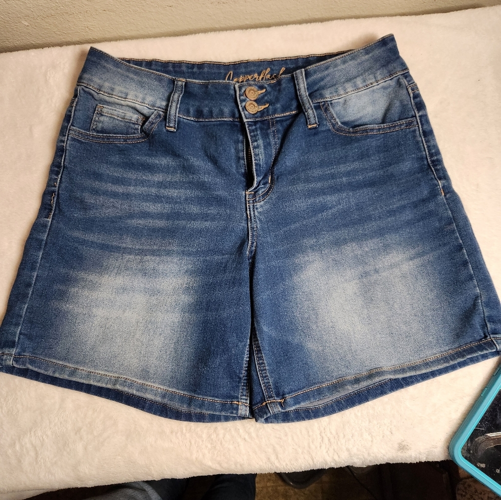 Copperflash jean shorts